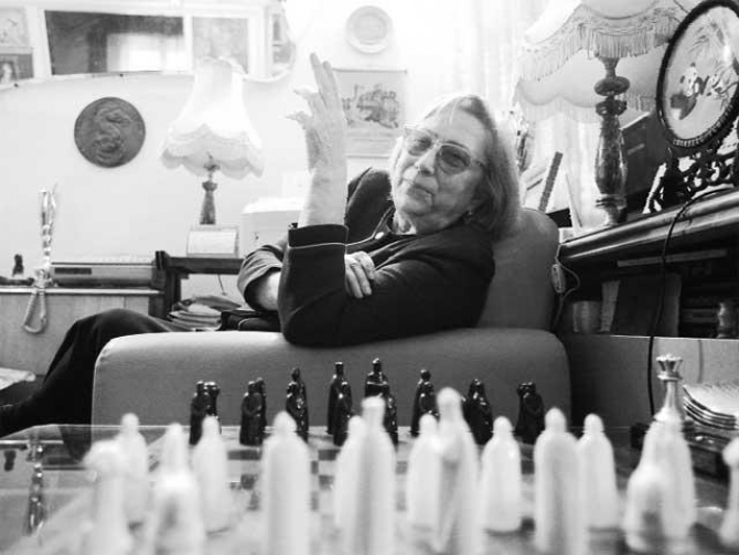 elisabeta_polihroniade_diferenta_dintre_sah_si_viata_in_sah_nu_se_triseaza_18423184_89937900